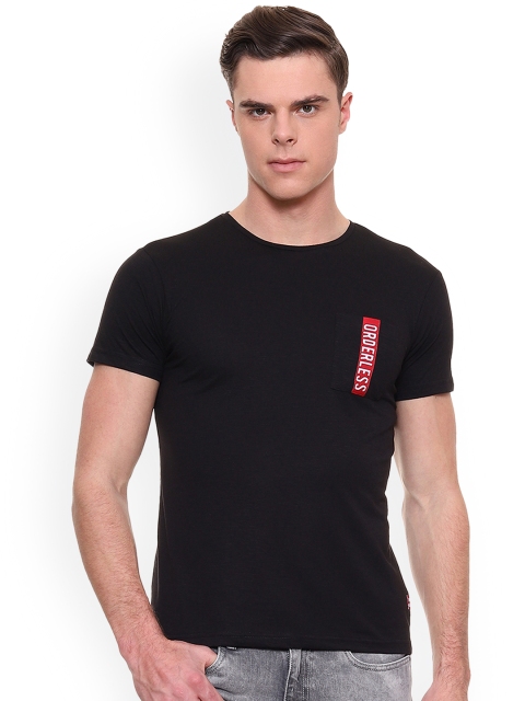 

People Men Black Solid Round Neck T-shirt