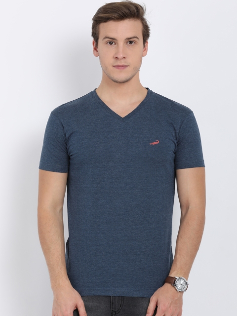 

Crocodile Men Navy Blue Solid V-Neck T-shirt