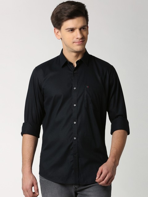 

Peter England Casuals Men Black Slim Fit Solid Casual Shirt