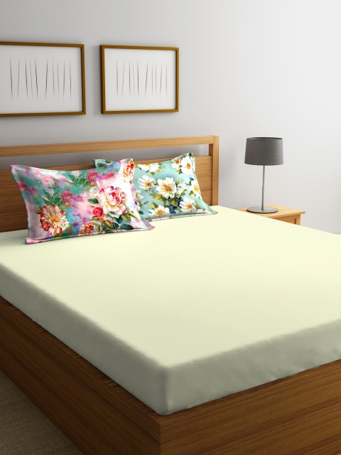 

Portico New York Off White Graphic Flat 210 TC Cotton King Bedsheet with 2 Pillow Covers