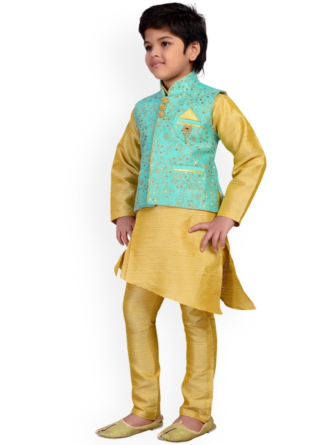 

Aj DEZInES Boys Beige & Sea Green Solid Kurta with Trousers
