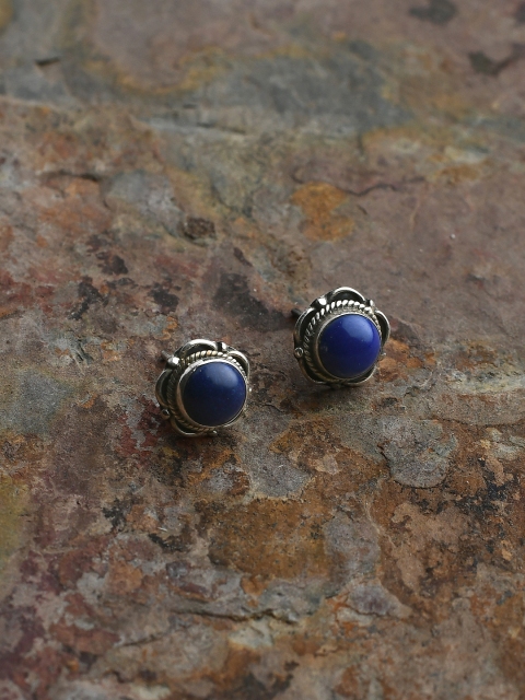 

Silverholic Circular Silver Studs