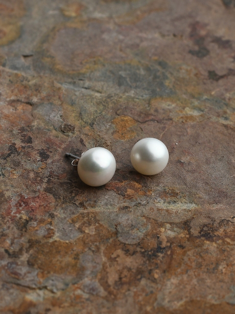 

Silverholic Circular Drop Pearl Earrings, Silver