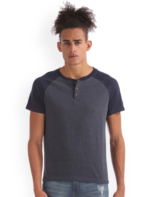 

Aeropostale Men Navy Blue Solid Henley Neck T-shirt
