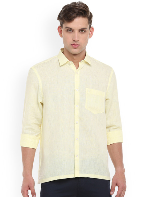 

Linen Club Men Yellow Regular Fit Solid Casual Shirt