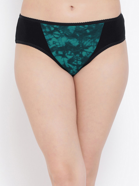 

Clovia Women Green & Black Printed Briefs PN3024P17XL