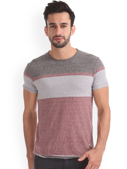 

Ed Hardy Men Grey & Pink Colourblocked Round Neck T-shirt