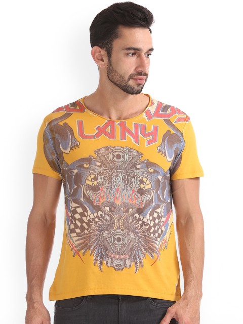 

Ed Hardy Men Yellow Printed Round Neck T-shirt