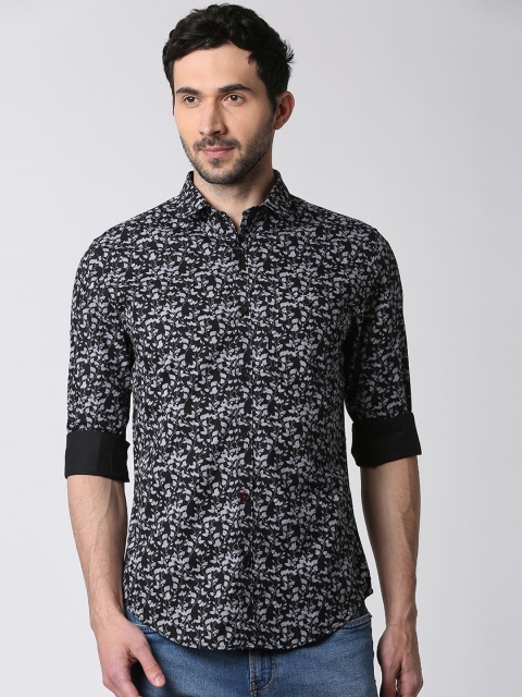 

Peter England Casuals Men Black & Grey Slim Fit Printed Casual Shirt