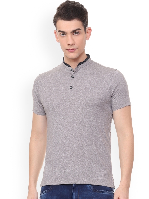 

V Dot Men Grey Solid Henley Neck T-shirt