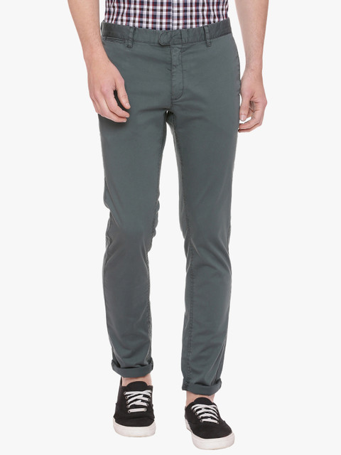 

Basics Men Olive Green Tapered Fit Solid Chinos