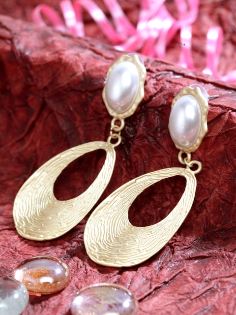 

SASSAFRAS Gold-Plated Contemporary Drop Earrings