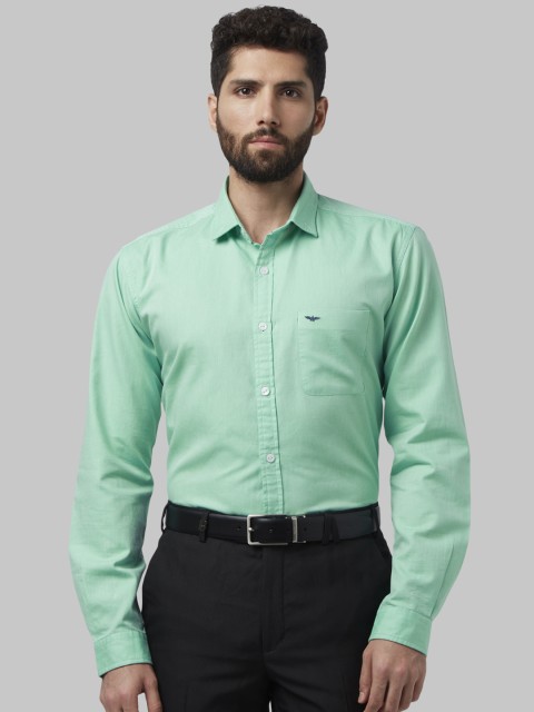 

Park Avenue Men Green Slim Fit Solid Formal Shirt