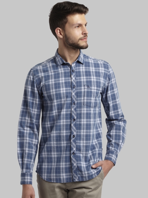 

Parx Men Blue Slim Fit Checked Casual Shirt