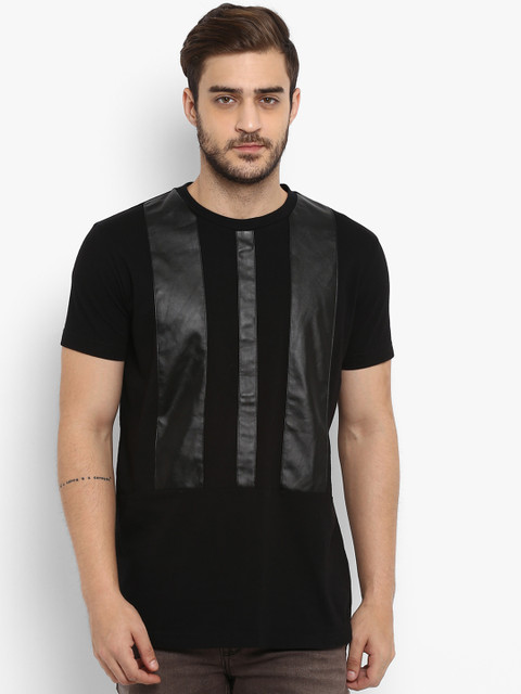 

Mufti Men Black Solid Round Neck T-shirt