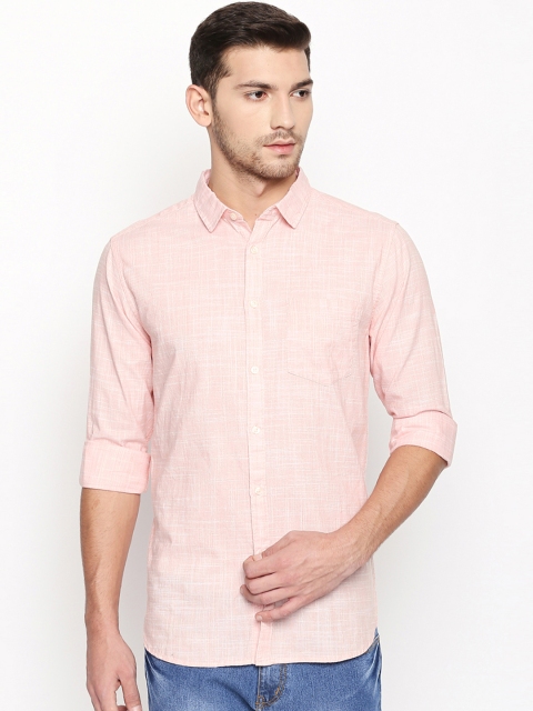 

Spiritus by pantaloons Men Peach-Coloured Regular Fit Self Design Casual Shirt