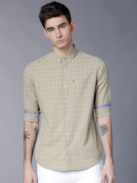 

Black coffee Men Taupe & White Slim Fit Checked Casual Shirt