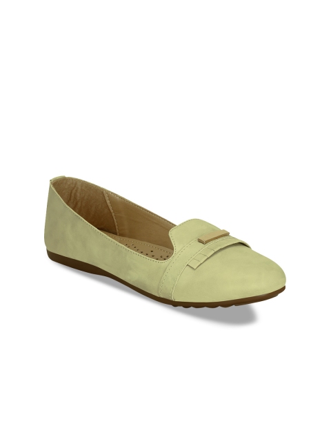 

Kielz Women Cream-Coloured Solid Ballerinas