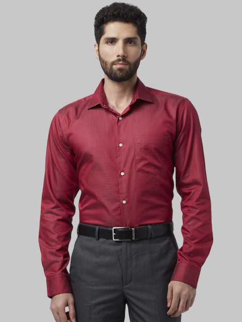 

Park Avenue Men Maroon Slim Fit Solid Formal Shirt