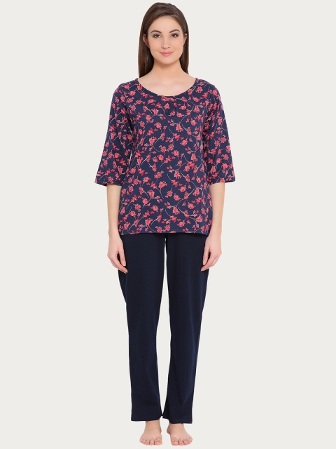

Clovia Navy Blue & Black Printed Lounge Set LS0387P08XL