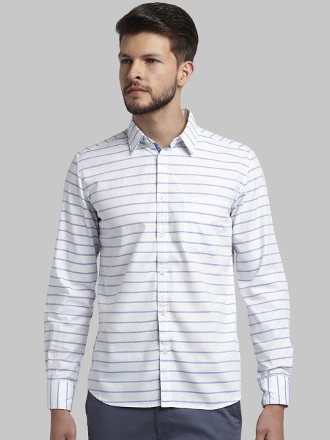 

Parx Men White & Blue Regular Fit Striped Casual Shirt