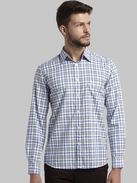 

Parx Men White & Blue Slim Fit Checked Casual Shirt