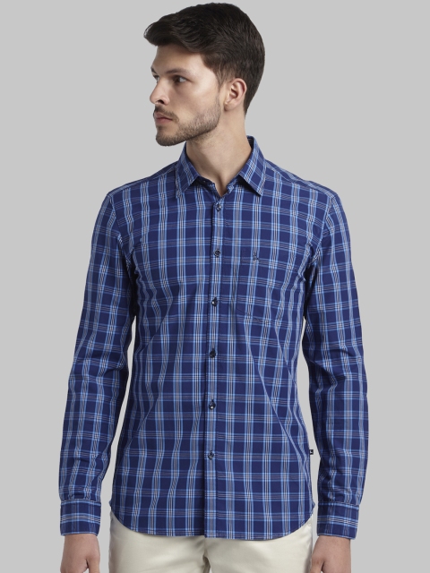 

Parx Men Blue Slim Fit Checked Casual Shirt
