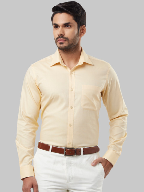 

Raymond Men Peach-Coloured Regular Fit Solid Formal Shirt
