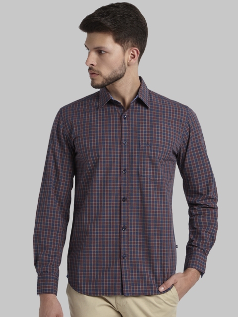 

Parx Men Blue & Maroon Slim Fit Checked Casual Shirt