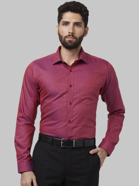

Park Avenue Men Maroon Slim Fit Solid Formal Shirt