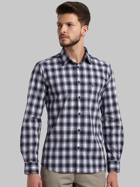 

Parx Men Blue Slim Fit Checked Casual Shirt