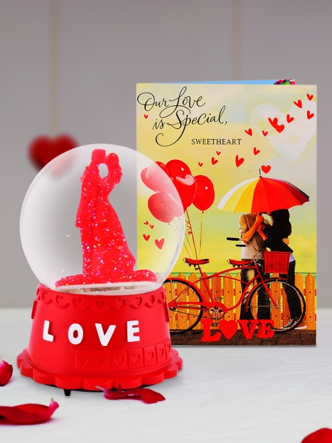 

Archies Multicoloured Couple Figurine with Greeting Card, Multi