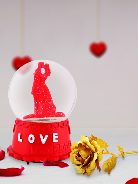

Archies Multicoloured Combo of Love Figurine & Rose, Multi
