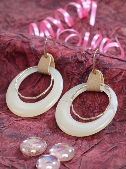

SASSAFRAS Gold-Toned Contemporary Drop Earrings