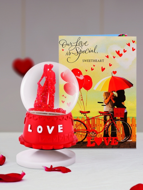 

Archies Multicoloured Couple Figurine with Greeting Card, Multi