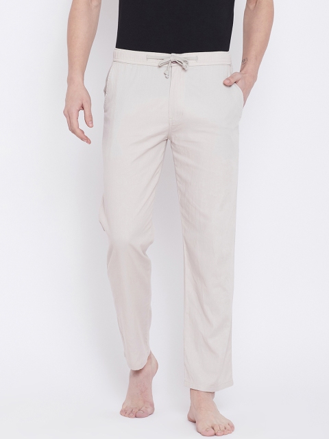 

Wear Your Mind Men White Solid Pyjamas, Off white