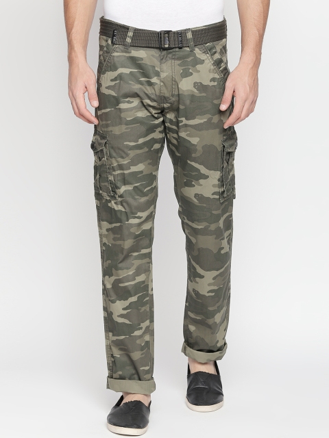 

beevee Men Olive Green Regular Fit Camouflage Printed Cargos