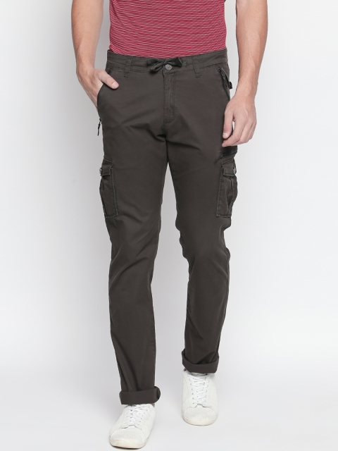 

beevee Men Brown Regular Fit Solid Cargos