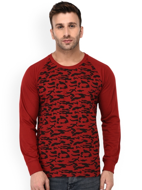 

WILD WEST Men Red Printed Round Neck T-shirt