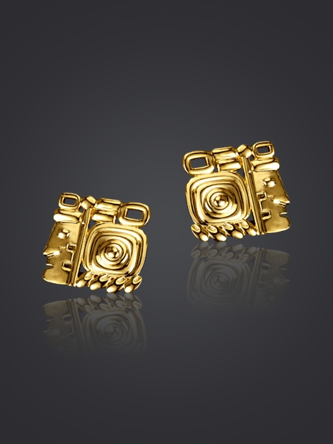 

shaze Gold-Plated Antique Square Studs