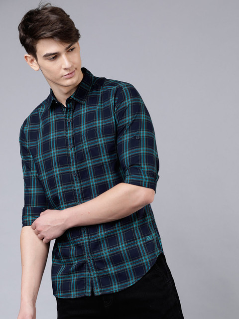 

LOCOMOTIVE Men Navy Blue Slim Fit Checked Casual Shirt