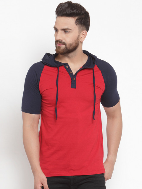 

Kalt Men Red Solid Hood T-shirt