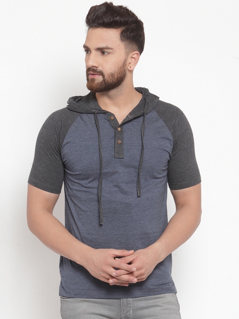 

Kalt Men Navy Blue Solid Hood T-shirt