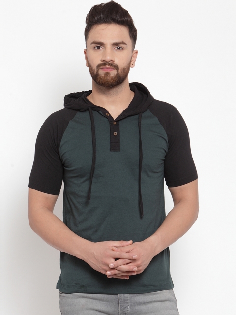 

Kalt Men Green Solid Hooded T-shirt