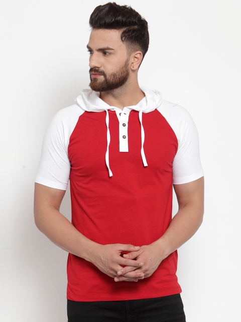 

Kalt Men Red Solid Hood T-shirt