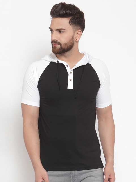 

Kalt Men Black Solid Hood T-shirt