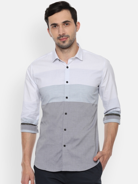 

V Dot Men Grey Skinny Fit Striped Casual Shirt
