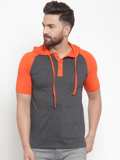 

Kalt Men Grey Melange Solid Hood T-shirt