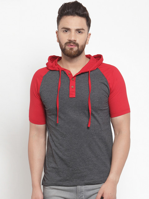 

Kalt Men Grey Solid Hood T-shirt