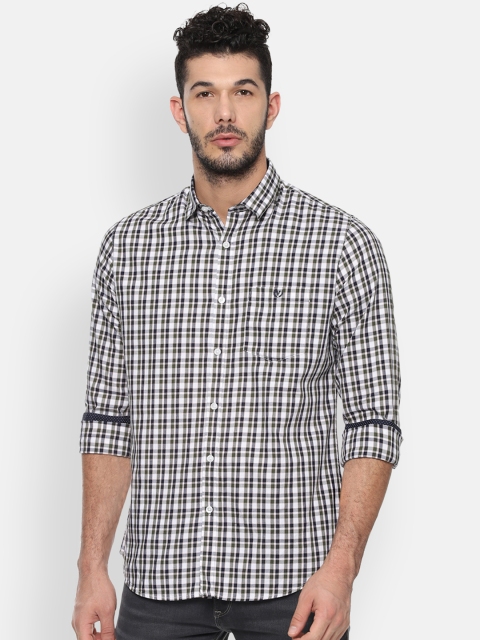 

Van Heusen Sport Men White & Black Slim Fit Checked Casual Shirt